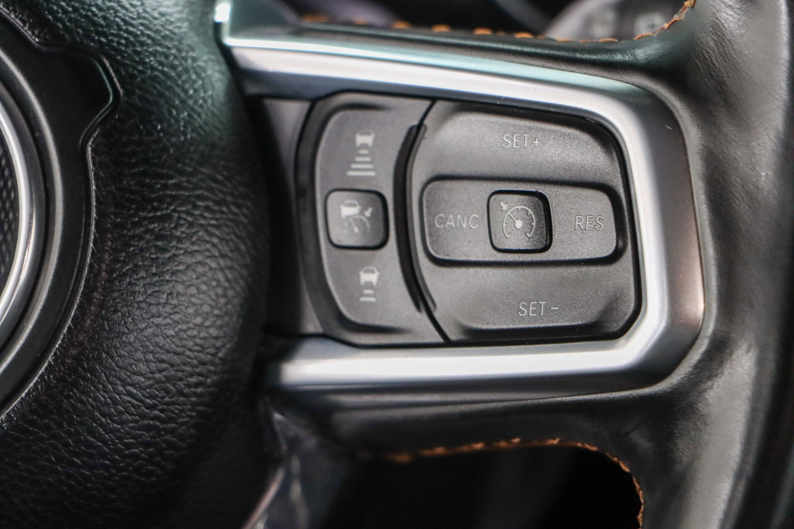 Used 2021 Jeep Wrangler Unlimited Sahara image 16