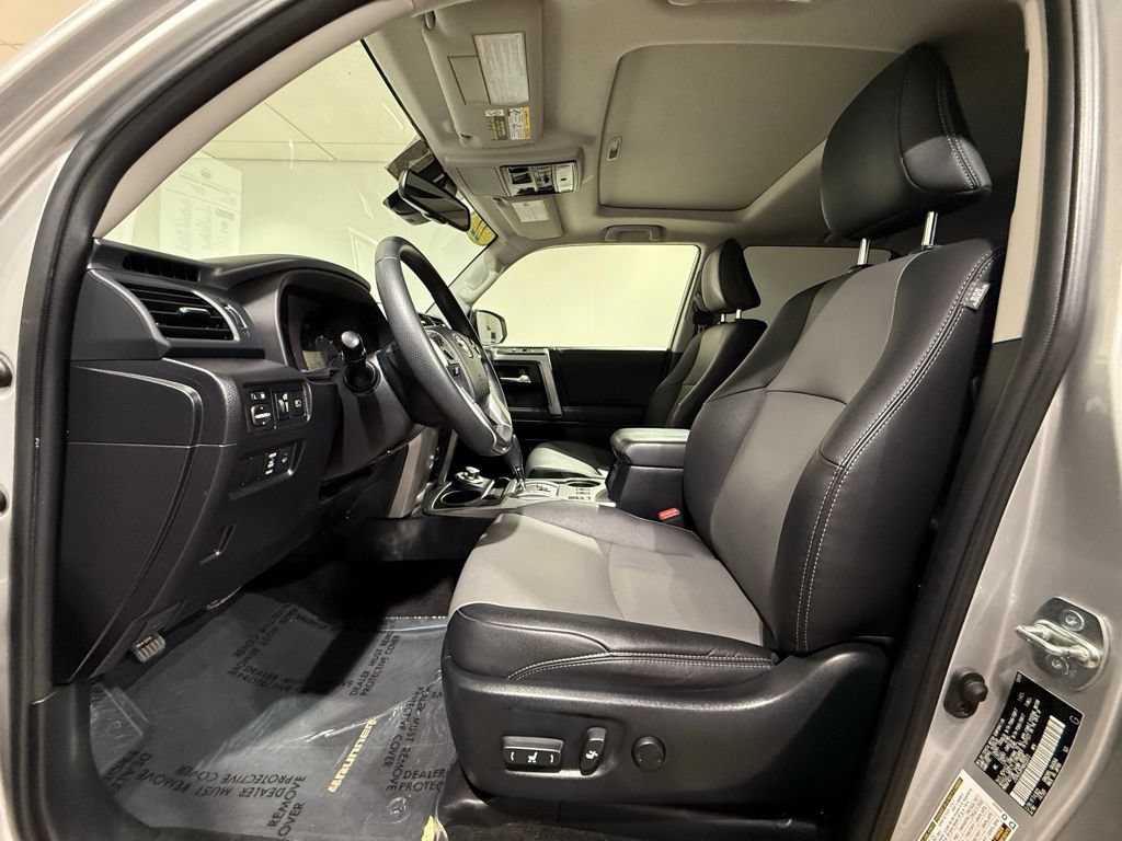 Certified 2022 Toyota 4Runner SR5 Premium w/ Moonroof Package AWD/4WD image 13