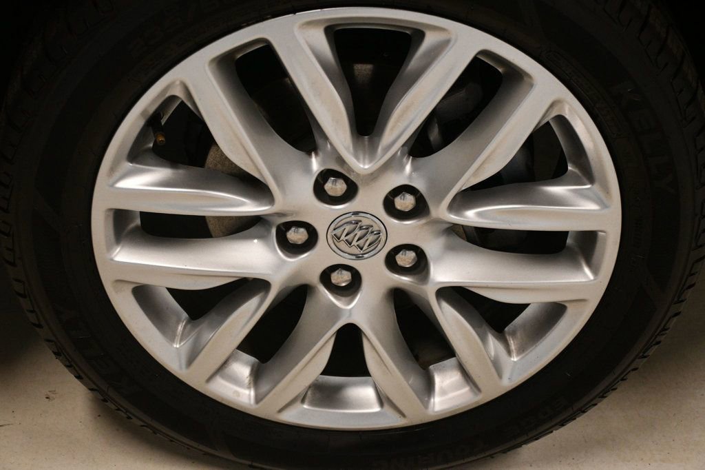 Used 2019 Buick Envision Premium w/ Driver Confidence Package image 20