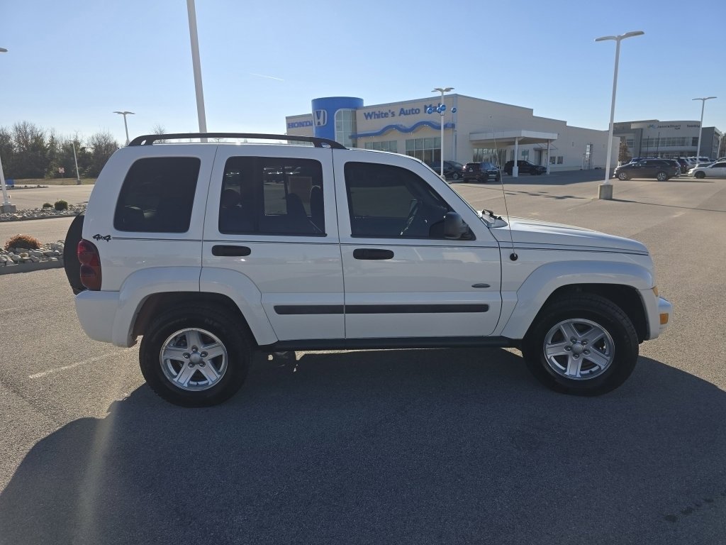 Used 2007 Jeep Liberty Sport image 10