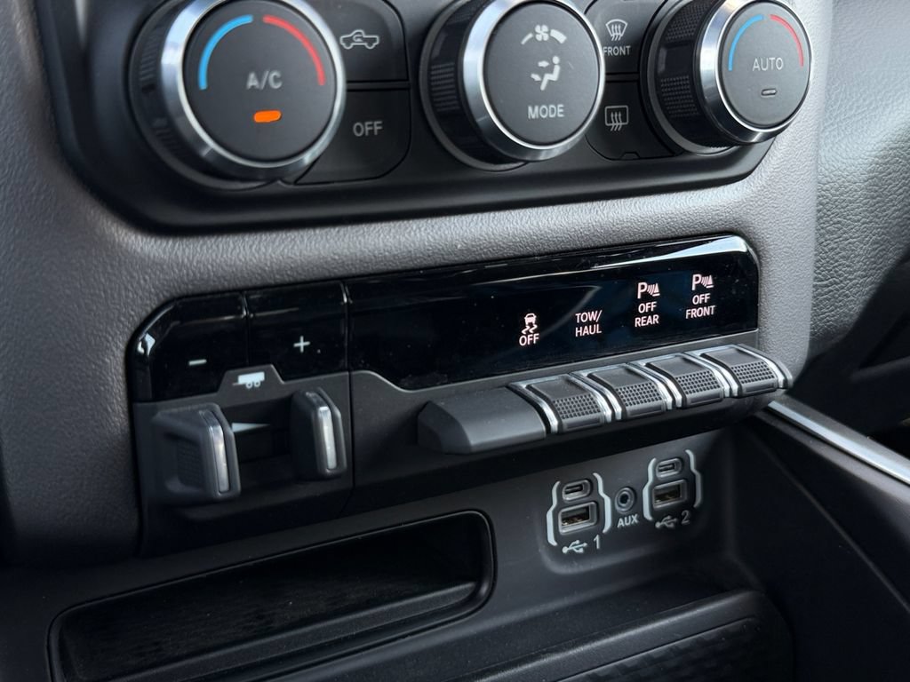 Used 2023 RAM 1500 Big Horn AWD/4WD image 17