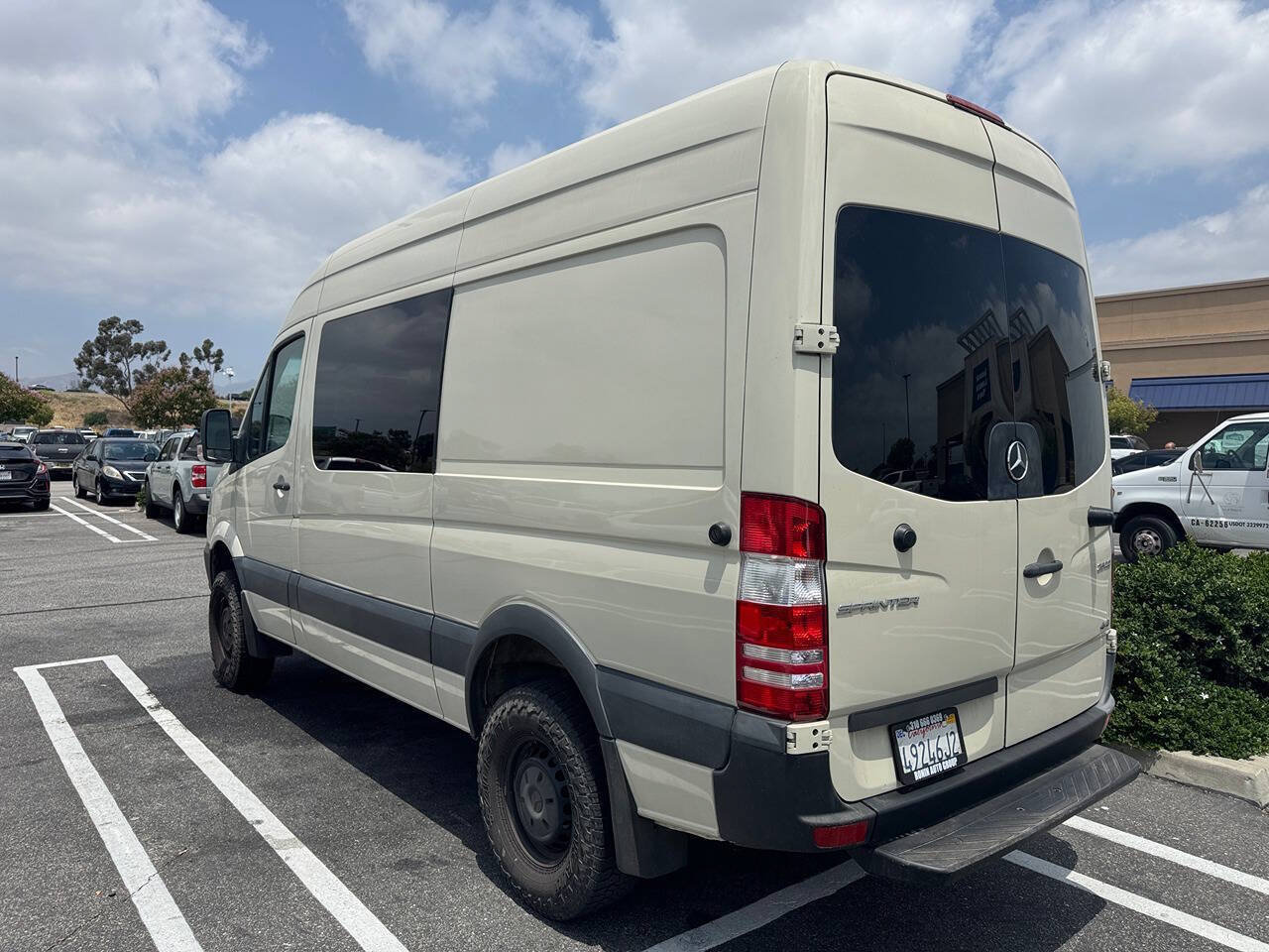 Used 2017 Mercedes-Benz Sprinter 2500 image 5