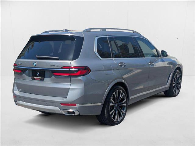 New 2026 BMW X7 xDrive40i w/ Premium Package image 2