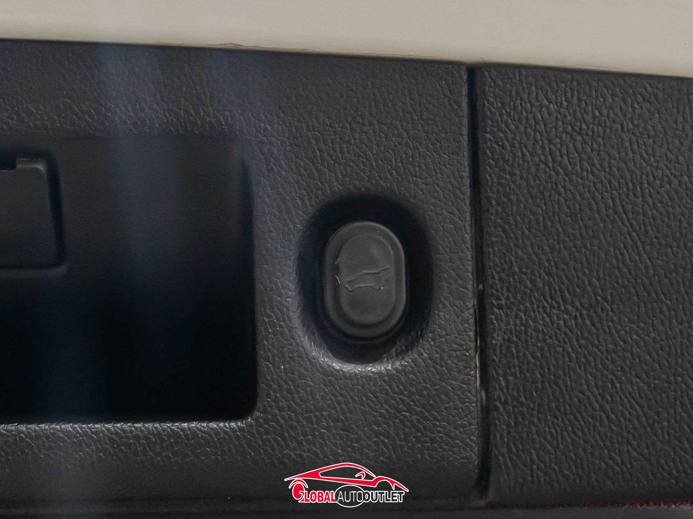 Used 2018 Chevrolet Tahoe LT w/ Luxury Package image 52