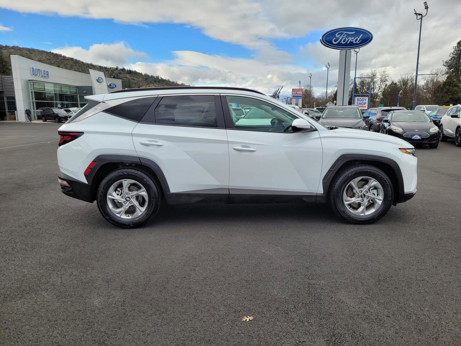 Used 2024 Hyundai Tucson SEL FWD image 4