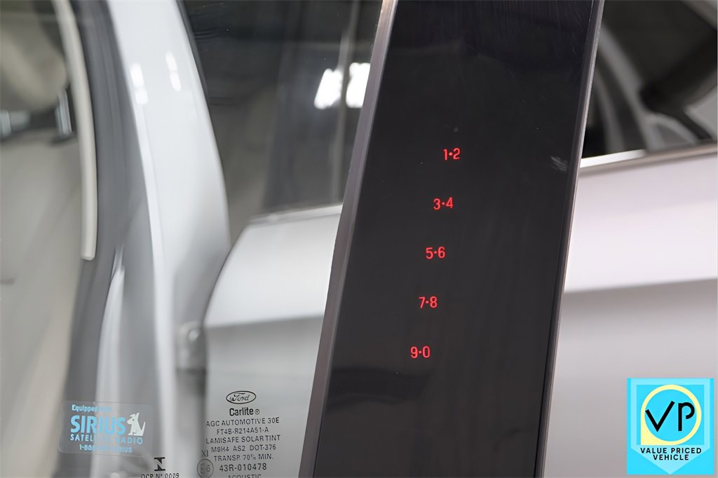 Used 2018 Ford Edge Titanium w/ Equipment Group 301A image 38