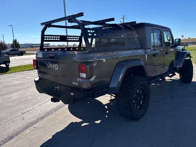 Used 2021 Jeep Gladiator Overland AWD/4WD image 3