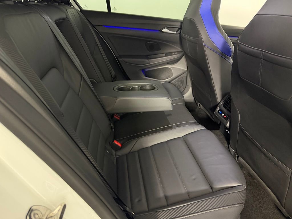 Used 2023 Volkswagen Golf R AWD/4WD image 30