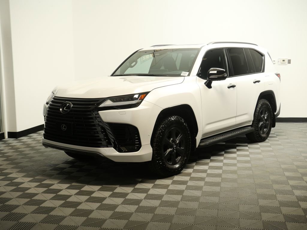 Used 2025 Lexus LX 700h Overtrail image 4
