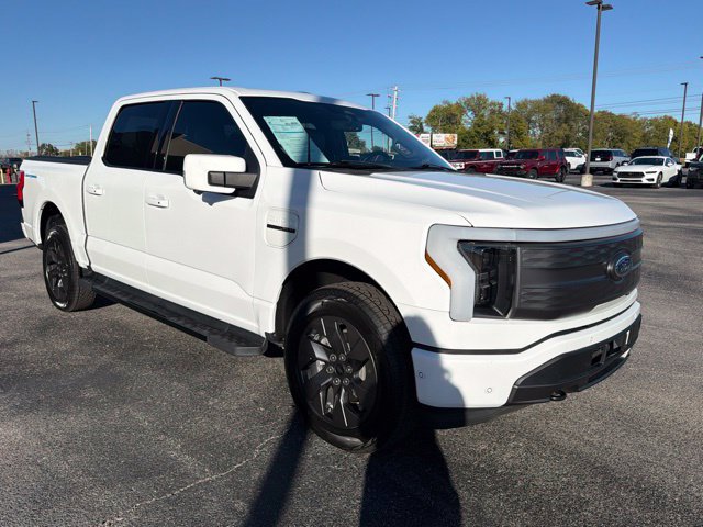 Used 2022 Ford F150 Lightning Lariat w/ Equipment Group 511A High AWD/4WD image 3