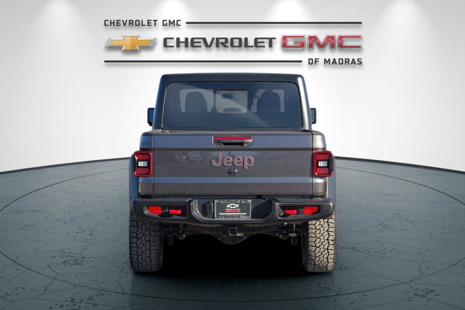 Used 2025 Jeep Gladiator Rubicon w/ Convenience Group image 4