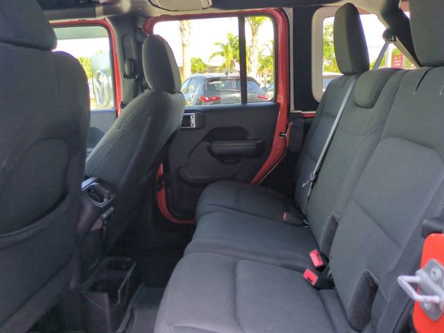 Used 2018 Jeep Wrangler Unlimited Sport S AWD/4WD image 14