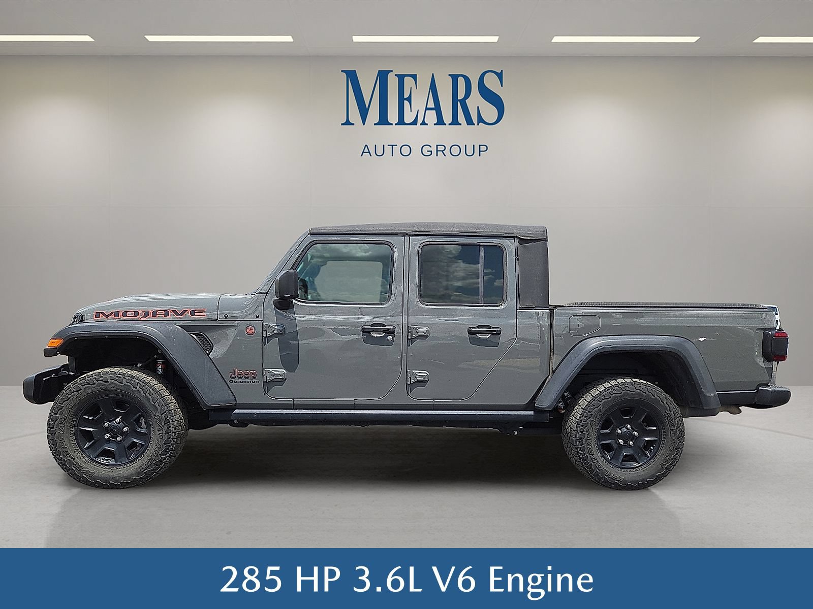 Used 2021 Jeep Gladiator Mojave w/ Safety Group AWD/4WD image 3