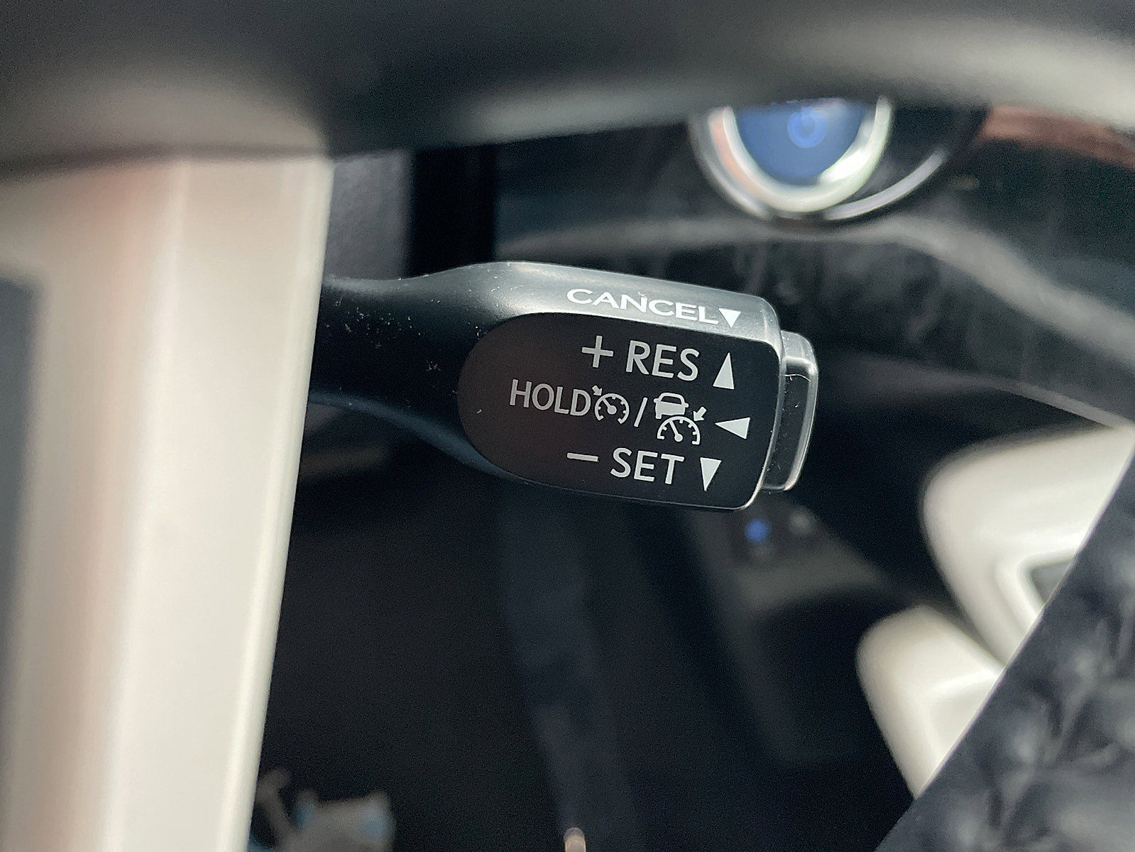 Used 2017 Toyota Prius Prime Premium image 45