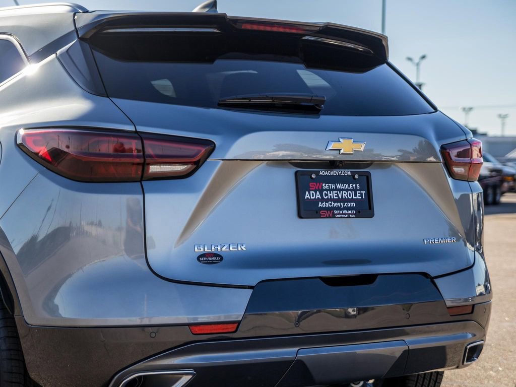 New 2025 Chevrolet Blazer Premier FWD image 6