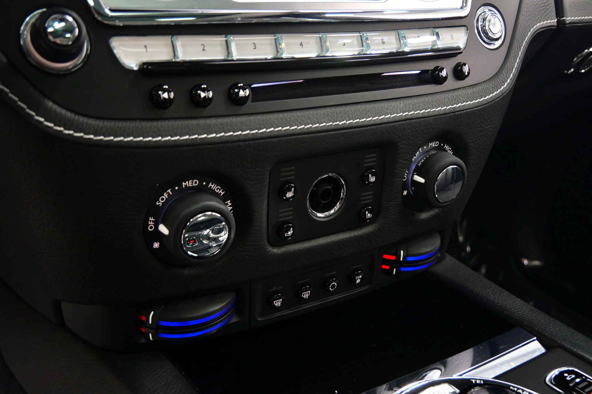 Used 2013 Rolls-Royce Ghost RWD image 27