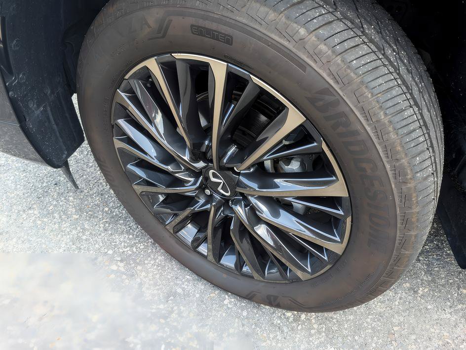 Certified 2026 INFINITI QX80 Autograph AWD/4WD image 8