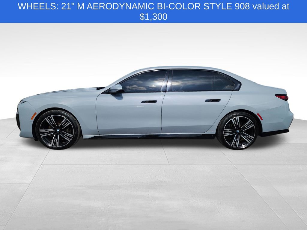 Used 2023 BMW 740i w/ Executive Package image 4