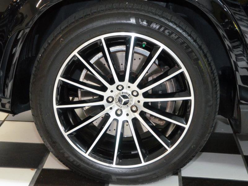 Used 2020 Mercedes-Benz GLE 450 4MATIC w/ AMG Line Exterior image 12