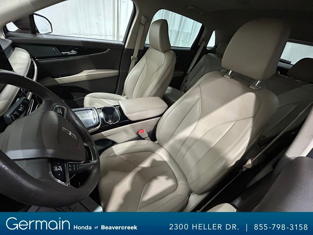 Used 2022 Lincoln Nautilus FWD image 16