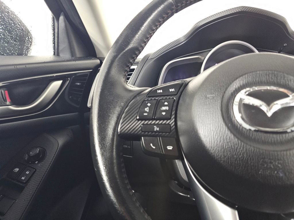 Used 2014 MAZDA MAZDA3 i Touring w/ Technology Package image 32