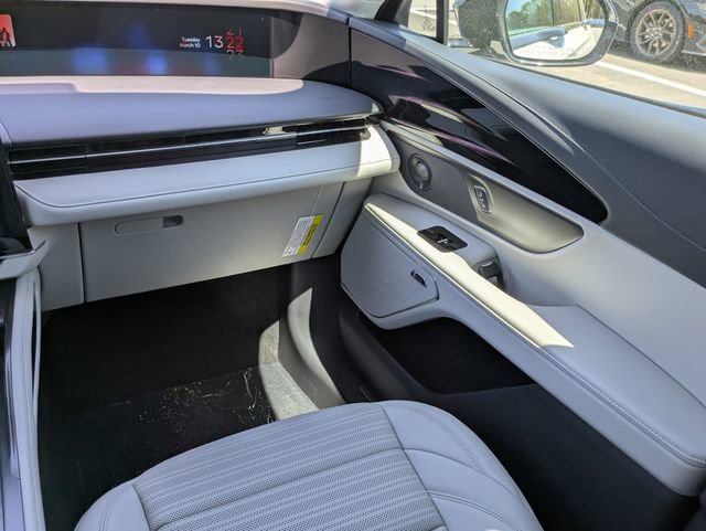 New 2026 Lincoln Nautilus Reserve AWD/4WD image 17