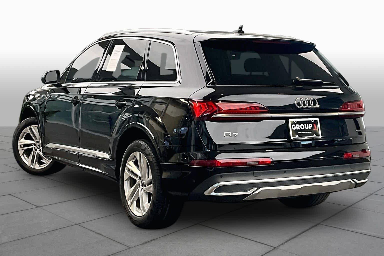Used 2022 Audi Q7 3.0T Premium w/ Convenience Package AWD/4WD image 12