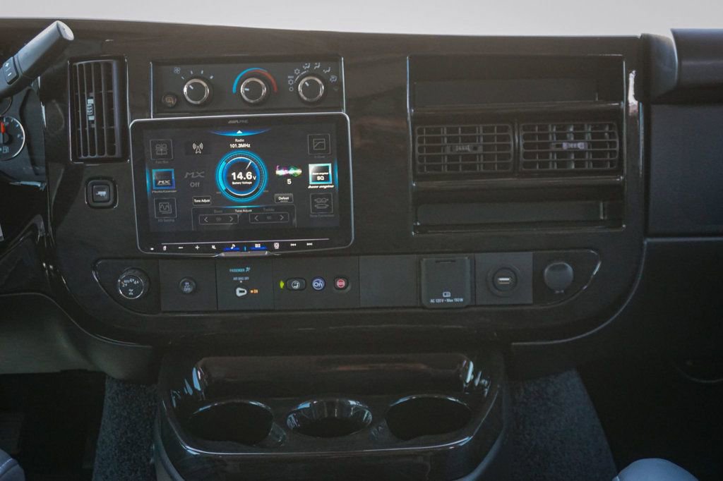 Used 2023 GMC Savana 2500 Extended image 13