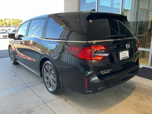 New 2026 Honda Odyssey Touring image 24