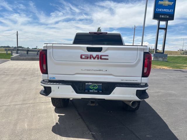Certified 2022 GMC Sierra 2500 Denali w/ Denali Ultimate Package AWD/4WD image 4