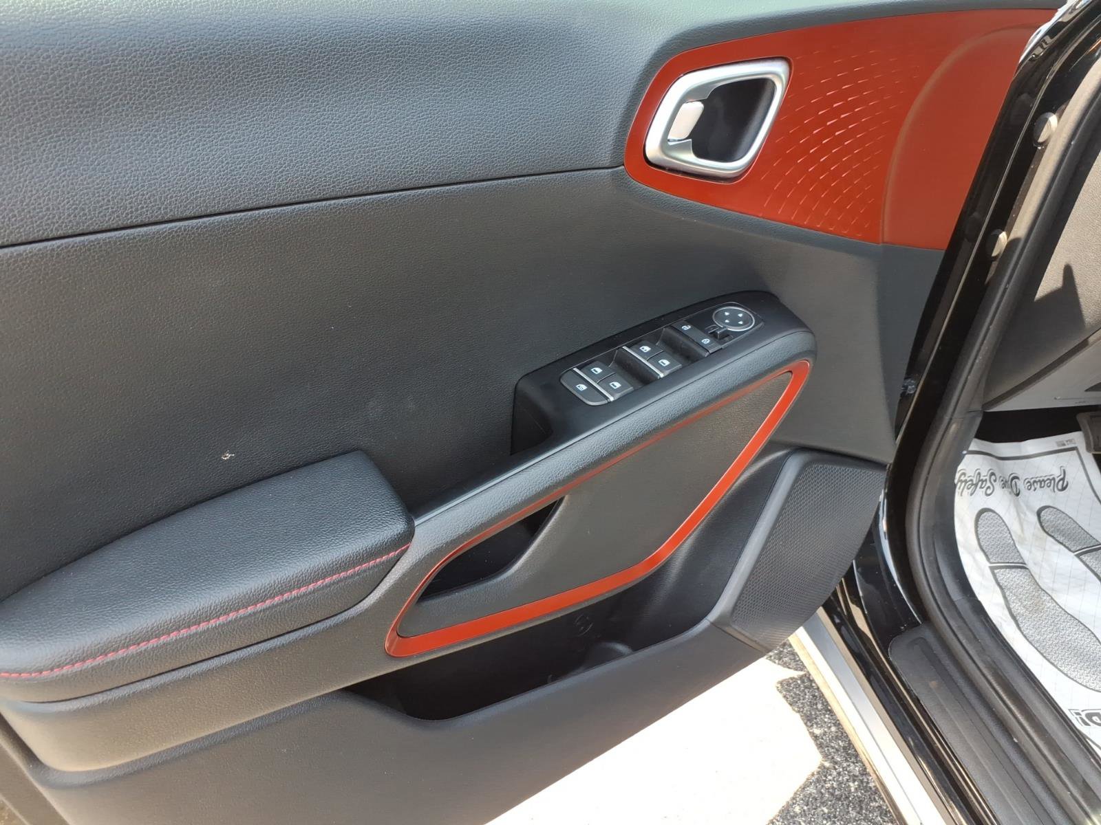 Used 2023 Kia Soul GT-Line image 12