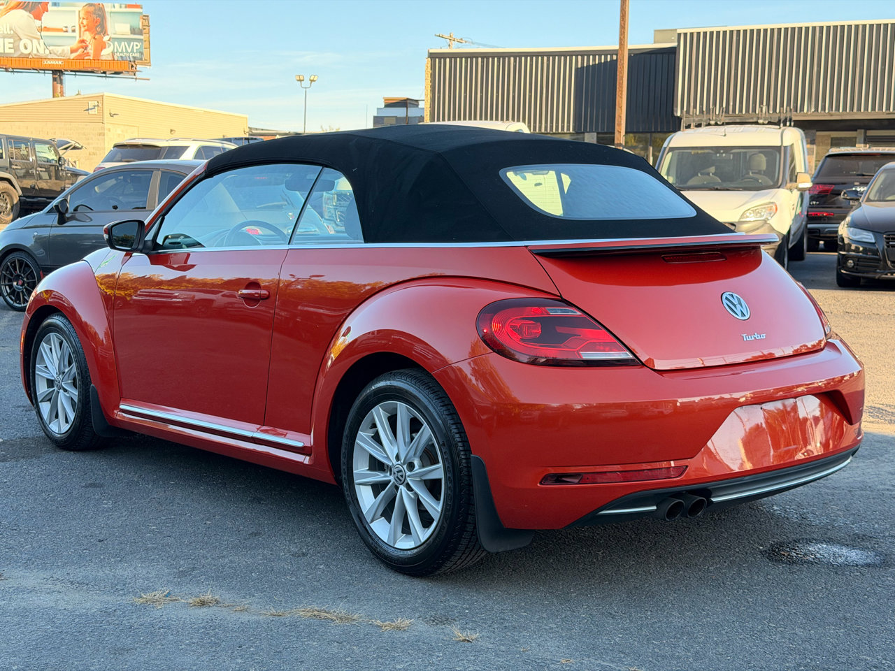Used 2019 Volkswagen Beetle 2.0T SE image 11