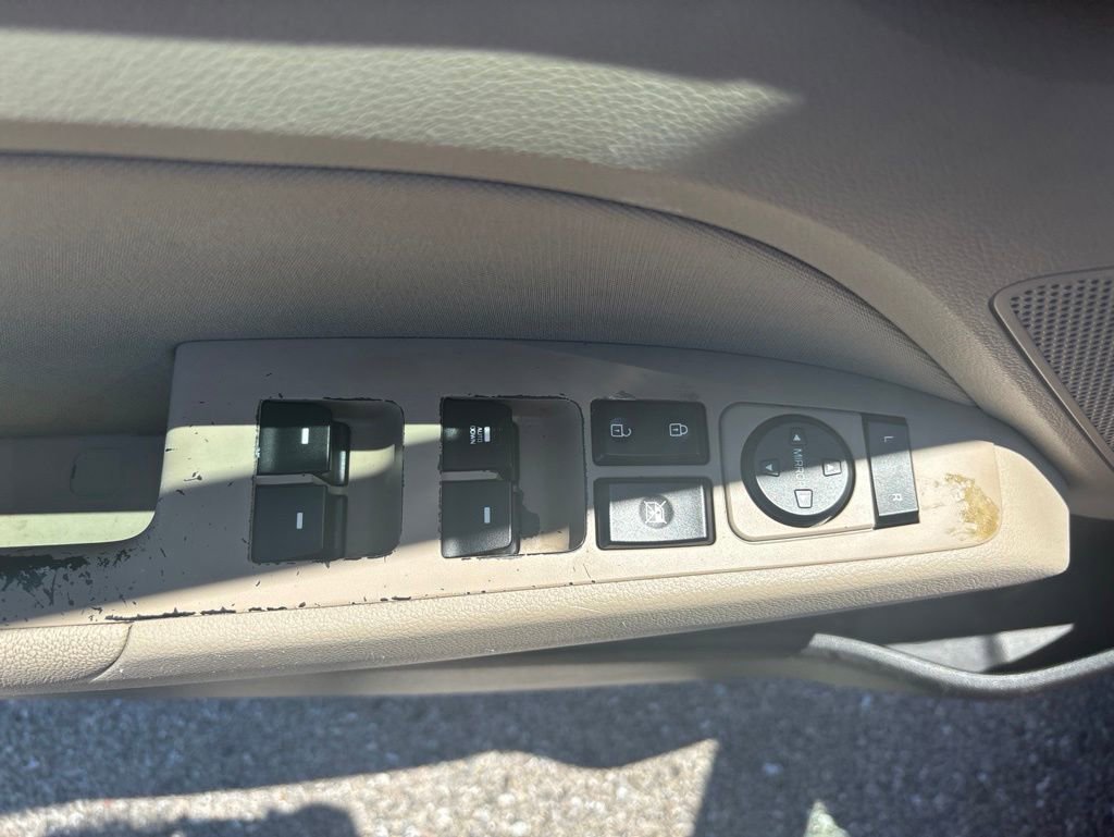 Used 2017 Hyundai Elantra SE FWD image 9