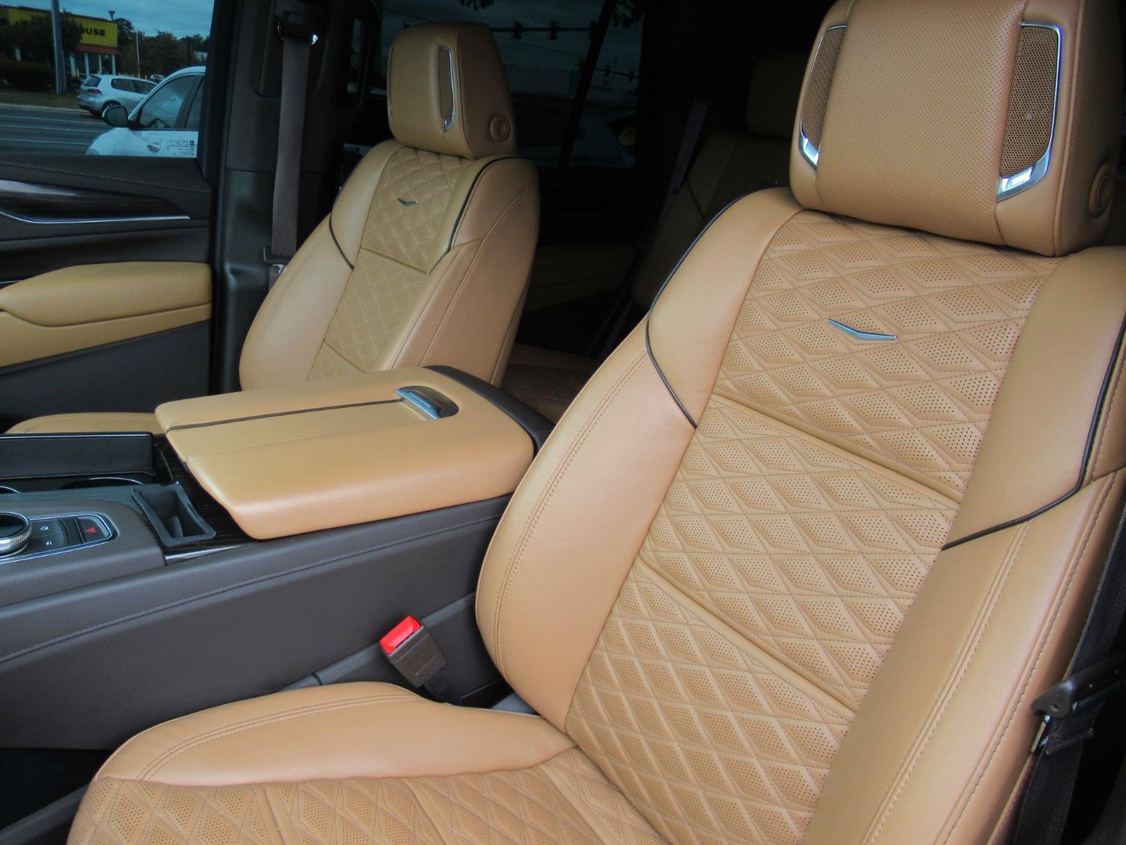 Used 2021 Cadillac Escalade Sport w/ LPO, ONYX Package AWD/4WD image 20