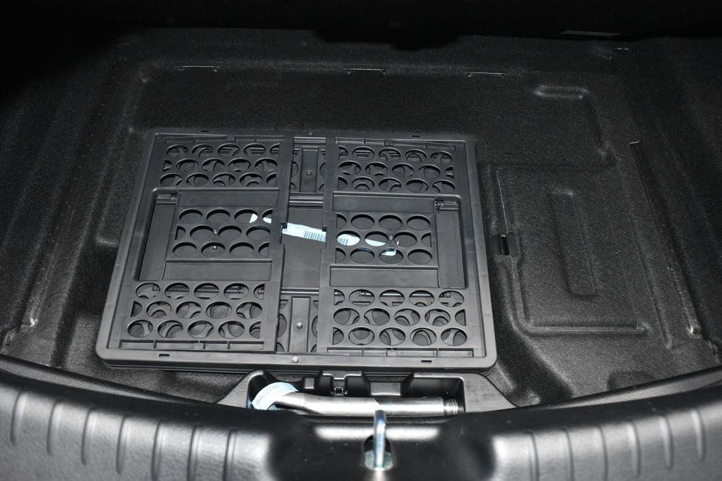 Certified 2024 Mercedes-Benz CLE 300 4MATIC Cabriolet image 28