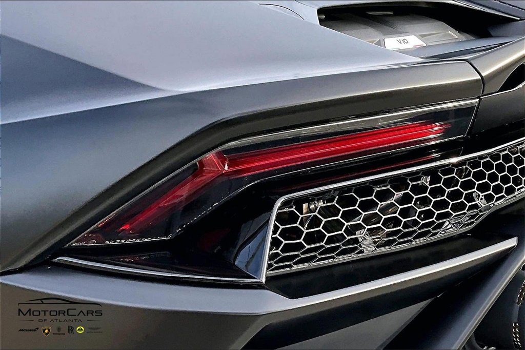 Used 2020 Lamborghini Huracan EVO image 24