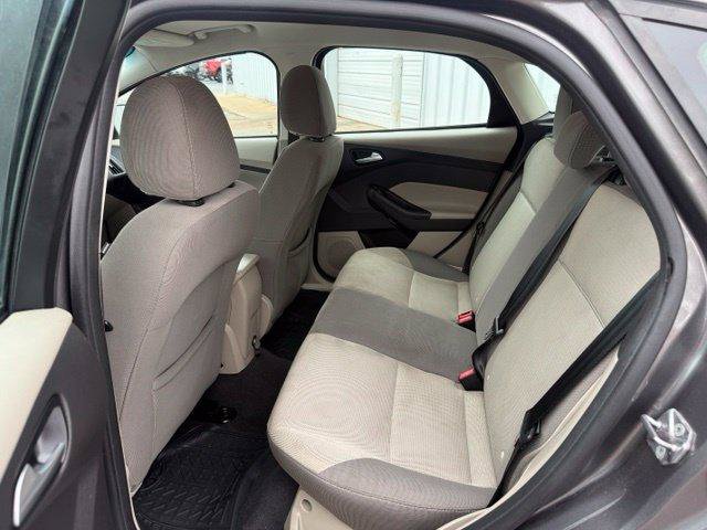 Used 2014 Ford Focus SE FWD image 5