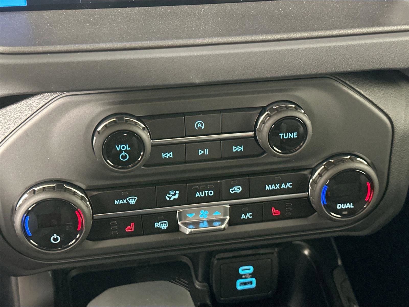 New 2025 Ford Bronco Big Bend image 17