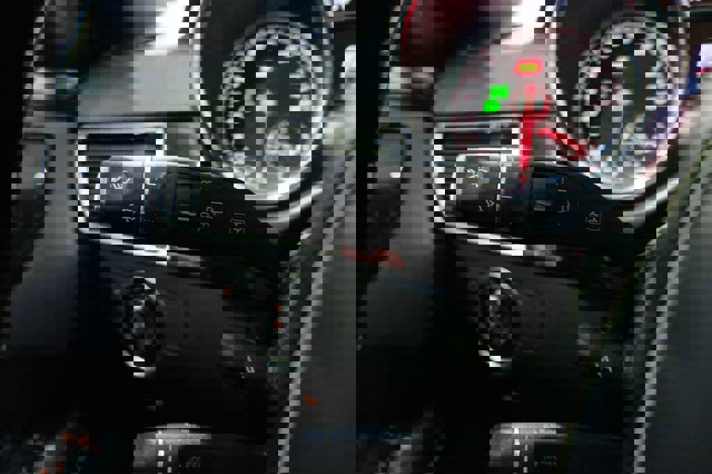 Used 2018 Mercedes-Benz GLS 550 4MATIC w/ Driver Assistance Package image 43