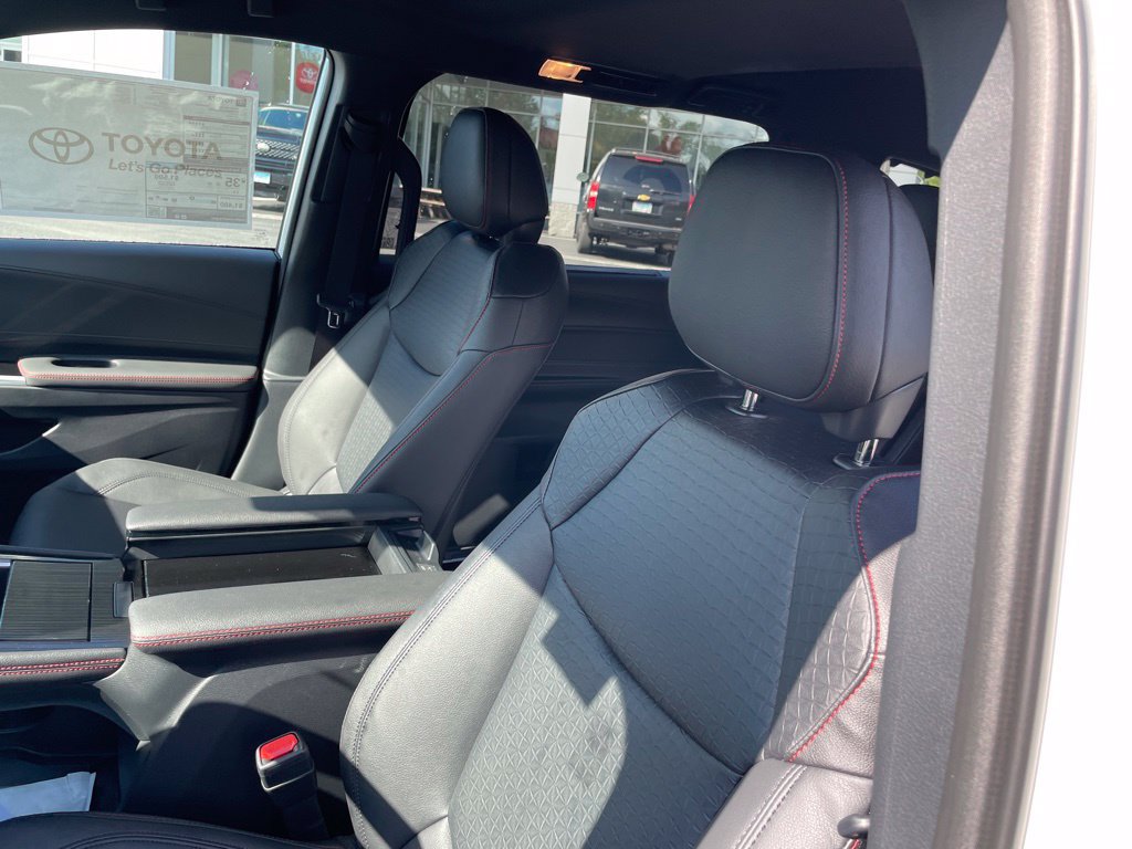 New 2026 Toyota Sienna XSE AWD/4WD image 10