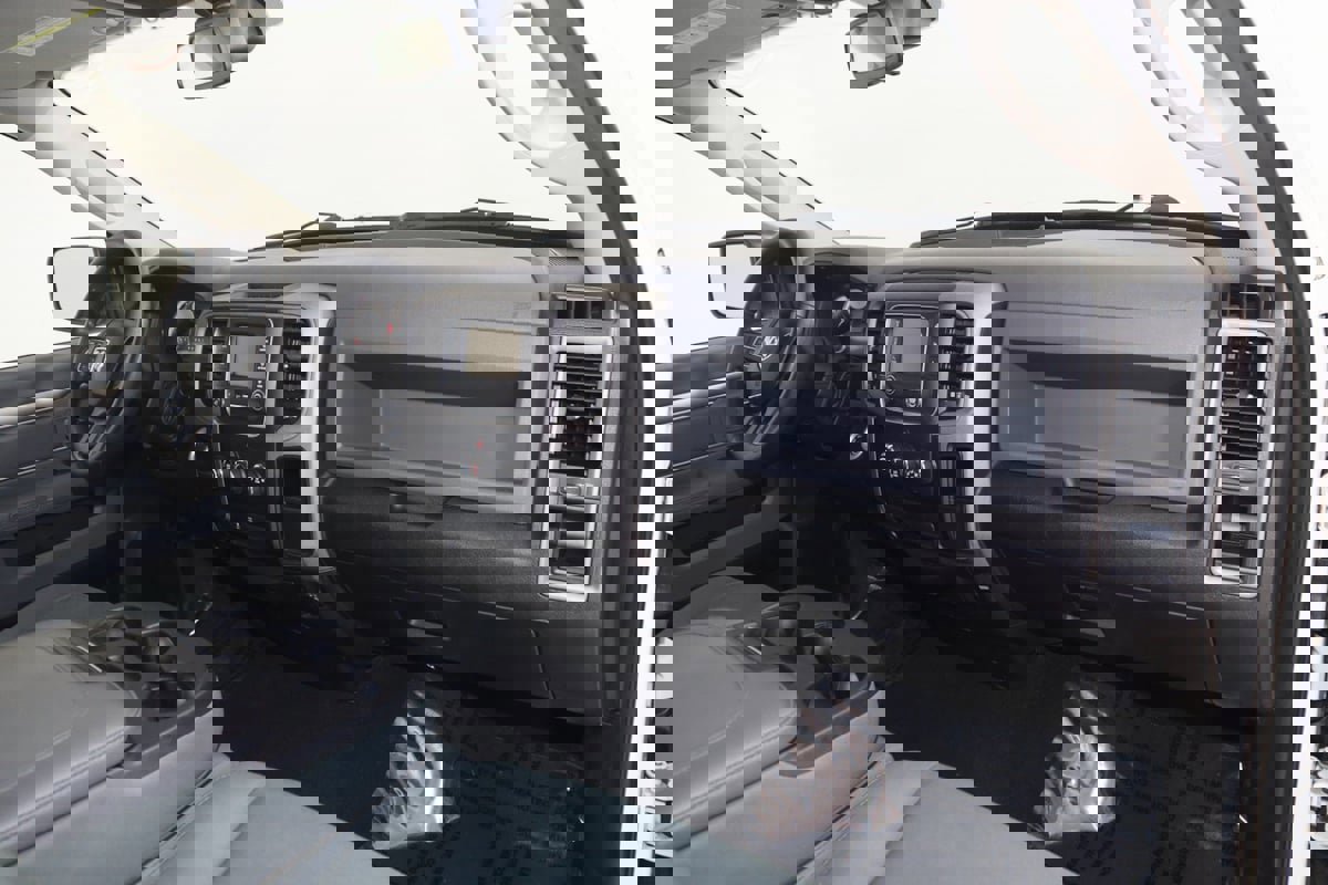 Used 2015 RAM 1500 Tradesman w/ Power & Remote Entry Group image 32