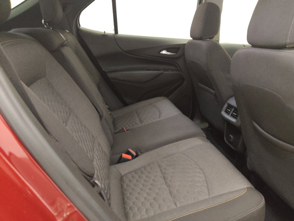 Used 2018 Chevrolet Equinox LT image 19