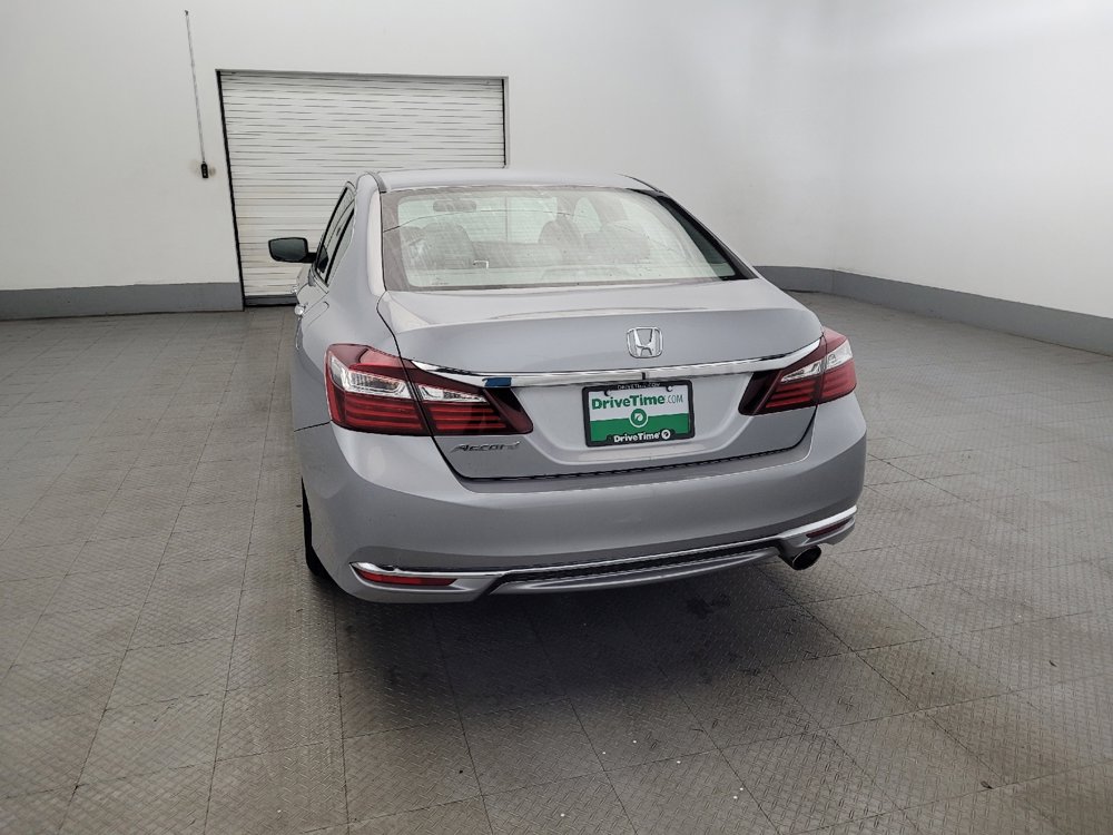 Used 2017 Honda Accord LX image 6