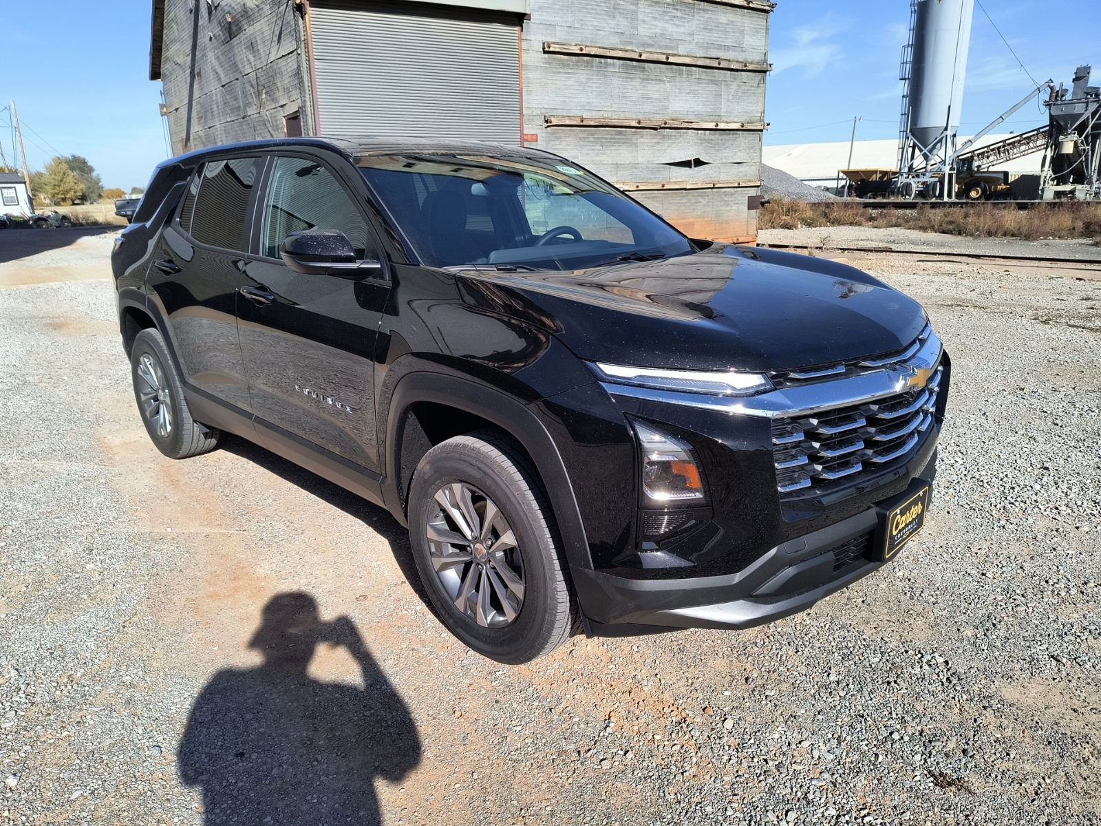 New 2026 Chevrolet Equinox LT image 2