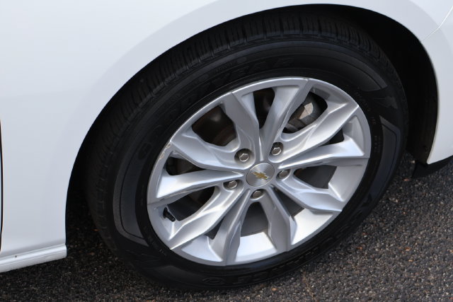 Used 2025 Chevrolet Malibu LT FWD image 24