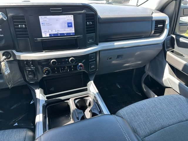 Certified 2025 Ford F250 XLT AWD/4WD image 15