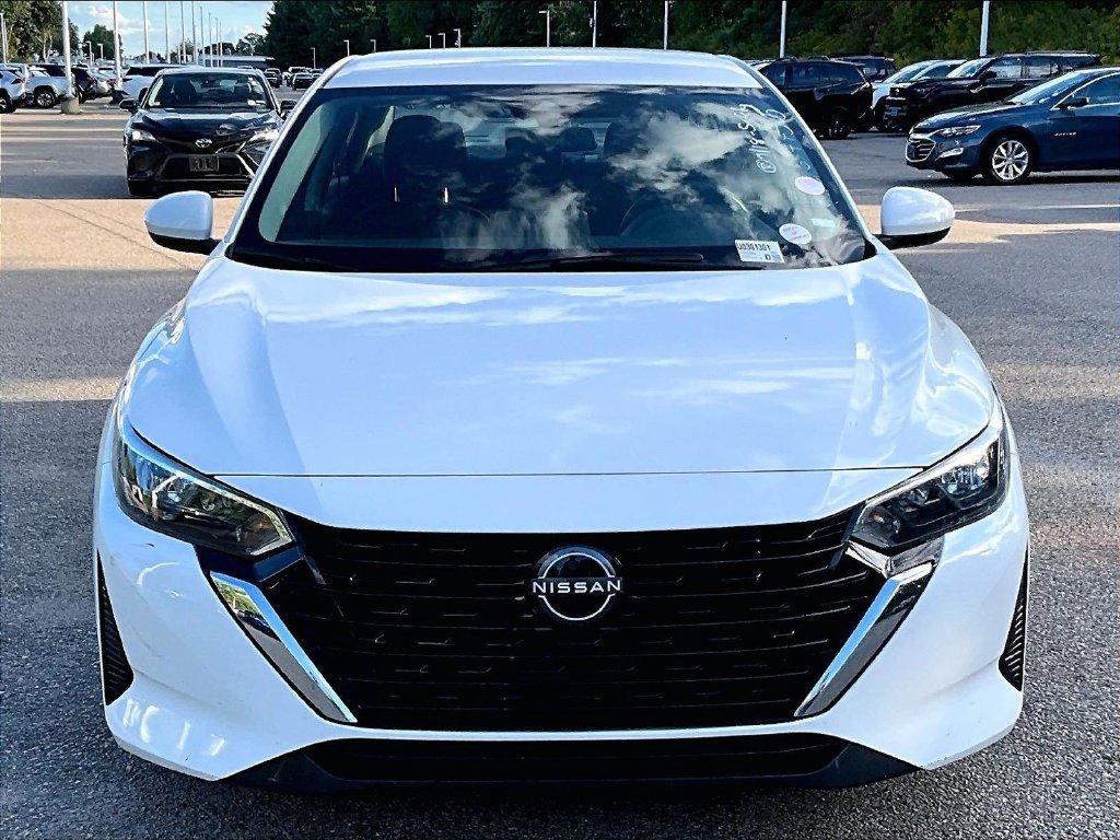 Used 2024 Nissan Sentra SV FWD image 2