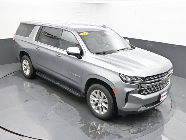 Used 2023 Chevrolet Suburban Premier AWD/4WD image 42