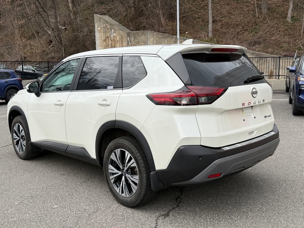 Used 2023 Nissan Rogue SV AWD/4WD image 4