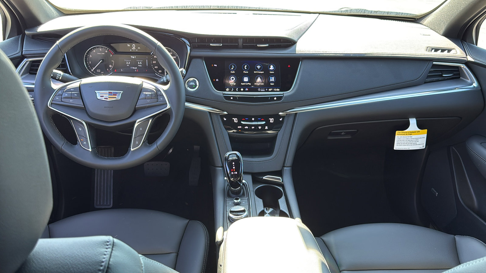 New 2025 Cadillac XT5 Luxury image 9